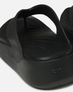 Crocs Women's Getaway Platform Flip Black - Image 7