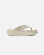 Crocs Women's Getaway Platform Flip Stucco - Image 3