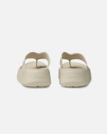 Crocs Women's Getaway Platform Flip Stucco - Image 4