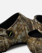 Crocs Realtree MAX-7® Classic Clog Multi - Image 8