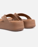 Crocs Women's Getaway Platform Flip Chocolate - Image 7